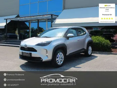 Usata Toyota Yaris Cross Business Edition 92 CV (67 kW) 2022 Argento SUV