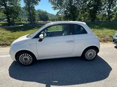 Usata Fiat 500 Lounge 69 CV (50 kW) 2011 Bianco Utilitaria