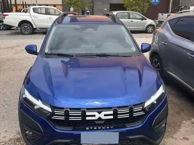 Usata Dacia Sandero Expression 101 CV (74 kW) 2024 Blu Berlina