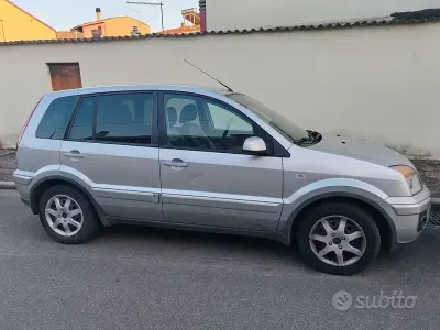 Gebraucht Ford Fusion 80 PS (58 kW) 2008 Kleinwagen