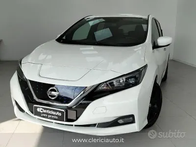 Usata Nissan Leaf Acenta 110 kW (150 CV) 2022 Bianco Utilitaria