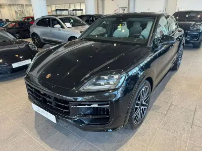 Usata Porsche Cayenne S 475 CV (349 kW) 2024 Nero SUV