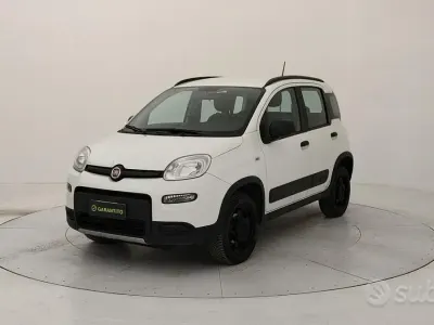 Usata Fiat Panda Wild 86 CV (63 kW) 2021 Bianco Utilitaria