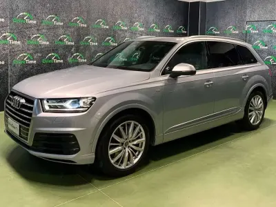 Usata Audi Q7 Business Plus 272 CV (200 kW) 2015 Argento SUV