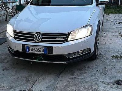 Usata VW Passat Alltrack 177 CV (130 kW) 2014 Bianco Station wagon