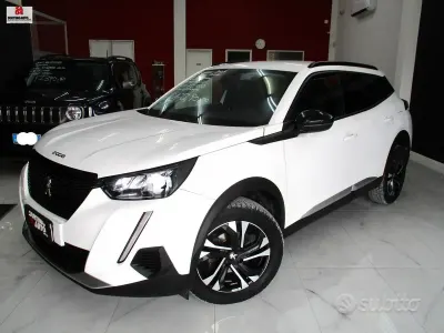 Usata Peugeot 2008 GTi 110 CV (80 kW) 2022 Bianco SUV