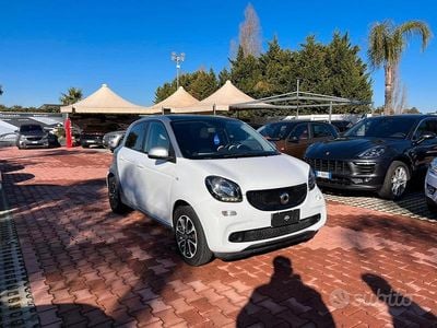 Usata Smart ForFour Passion 71 CV (52 kW) 2016 Bianco Utilitaria