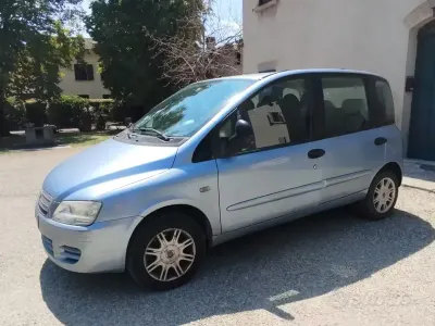 Usata Fiat Multipla 103 CV (75 kW) 2008 Bluazzurro Monovolume