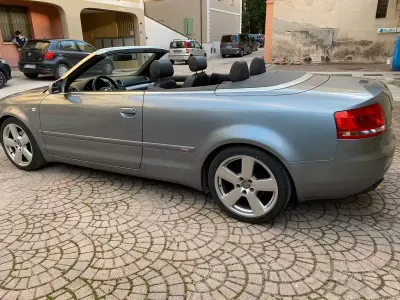 Usata Audi A4 Cabriolet S-Line 140 CV (102 kW) 2008 Grigio Cabrio