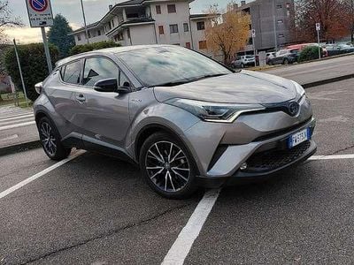 Usata Toyota C-HR Lounge 98 CV (72 kW) 2019 SUV