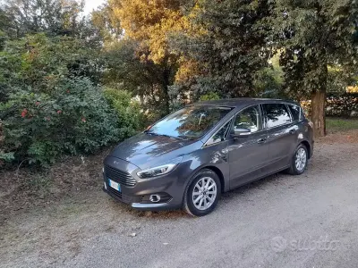 Begagnad Ford S-MAX