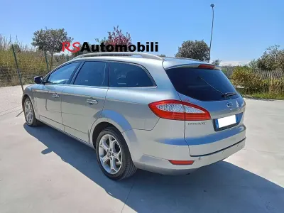 Usata Ford Mondeo Titanium 140 CV (102 kW) 2009 Grigio Station wagon