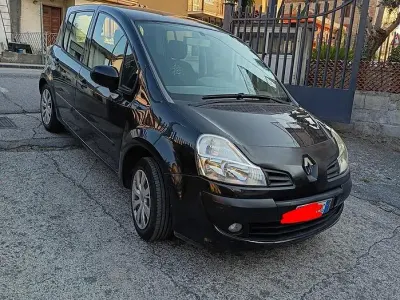 Usata Renault Modus 75 CV (55 kW) 2011 Monovolume