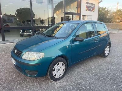 Usata Fiat Punto Dynamic 60 CV (44 kW) 2005 Verde Utilitaria