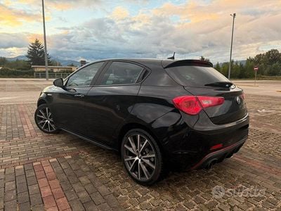 Usata Alfa Romeo Giulietta Super 120 CV (88 kW) 2019 Utilitaria