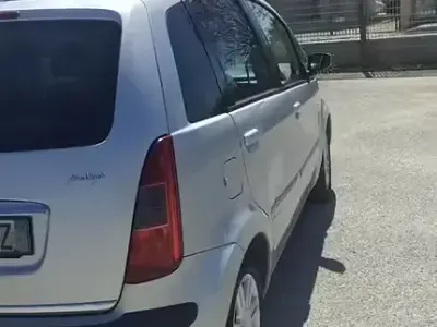Usata Lancia Musa 101 CV (74 kW) 2006 Grigio Monovolume