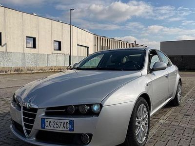 Usata Alfa Romeo 159 Exclusive 200 CV (147 kW) 2006 Grigio Berlina