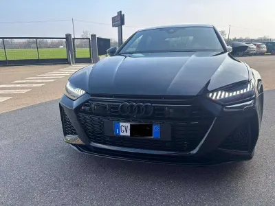 Käytetty Audi RS7 Sportback Ambiente 600 HP (441 kW) 2024 Musta Viistoperä