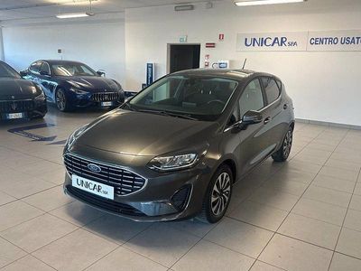 Begagnad Ford Fiesta Titanium 125 HK (91 kW) 2022 Grå Sedan