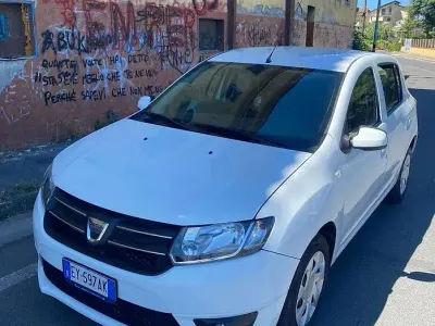 Usata Dacia Sandero 75 CV (55 kW) 2015 Bianco Berlina