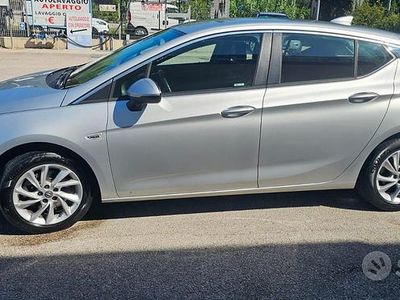 Usata Opel Astra 136 CV (100 kW) 2018 Grigio Berlina