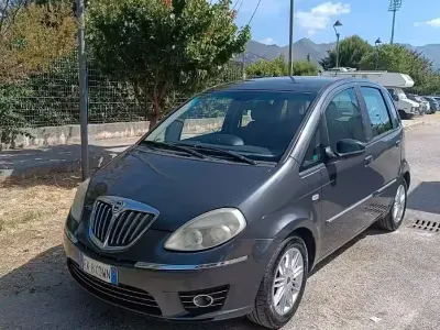 Usata Lancia Musa 95 CV (69 kW) 2012 Monovolume