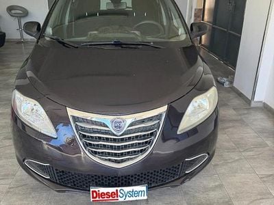Usata Lancia Ypsilon S 95 CV (69 kW) 2011 Viola Utilitaria