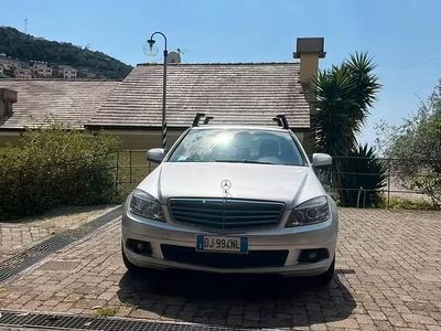 Second-hand Mercedes C220 170 CP (125 kW) 2007 Gri Berlinǎ