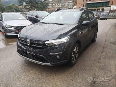 Usata Dacia Sandero Comfort 101 CV (74 kW) 2021 Grigio Berlina