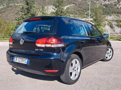 Gebraucht VW Golf VI 140 PS (102 kW) 2010 Schwarz Kleinwagen
