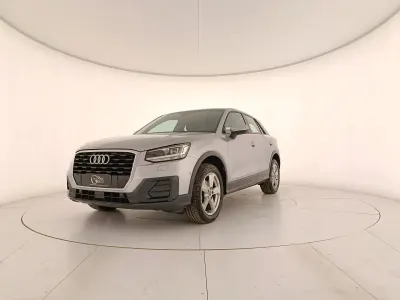 Usata Audi Q2 Business 116 CV (85 kW) 2018 Argento SUV