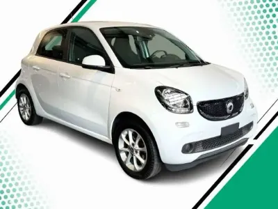 Usata Smart ForFour Passion 71 CV (52 kW) 2018 Vari colori Utilitaria