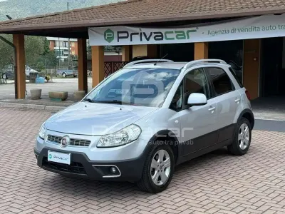 Usata Fiat Sedici Dynamic 107 CV (78 kW) 2008 Grigio SUV