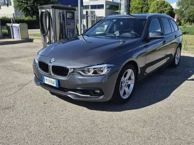 Usata BMW 318 Luxury Line 150 CV (110 kW) 2017 Station wagon