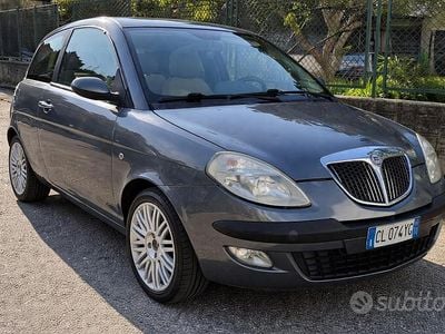 Usata Lancia Ypsilon 2004 Grigio Utilitaria
