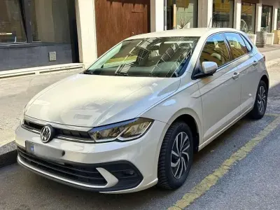 Usata VW Polo Life 95 CV (69 kW) 2023 Bianco Utilitaria