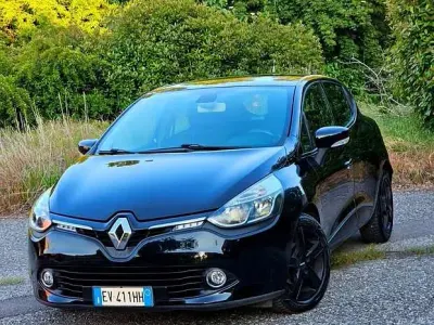 Usata Renault Clio IV 75 CV (55 kW) 2013 Berlina