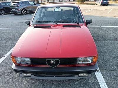 Usata Alfa Romeo Giulietta 109 CV (80 kW) 1985 Rosso Berlina