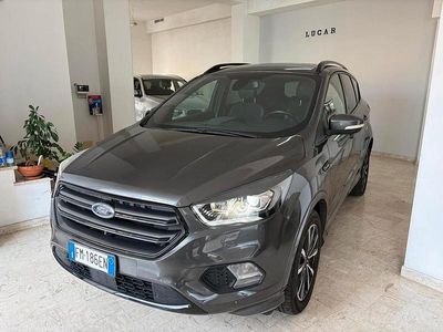 Usata Ford Kuga Business Edition 119 CV (87 kW) 2017 Grigio SUV