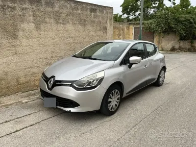 Usata Renault Clio IV 90 CV (66 kW) 2016 Grigio Berlina