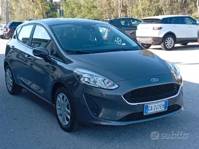 Usata Ford Fiesta Titanium 86 CV (63 kW) 2020 Grigio Utilitaria