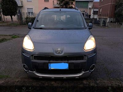 Usata Peugeot TePee Outdoor 114 CV (83 kW) 2013 Station wagon