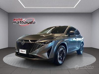 Usado Nissan Qashqai N-Connecta 158 HP (116 kW) 2025 Cinzento SUV