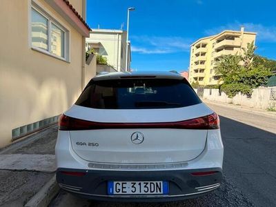 Usata Mercedes EQA250 139 kW (190 CV) 2021 Bianco SUV