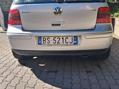 Usata VW Golf IV 101 CV (74 kW) 2001 Berlina