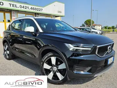 Usata Volvo XC40 Momentum 150 CV (110 kW) 2020 Nero SUV