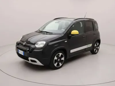 Usata Fiat Panda Cross Cross 69 CV (50 kW) 2025 Nero Utilitaria