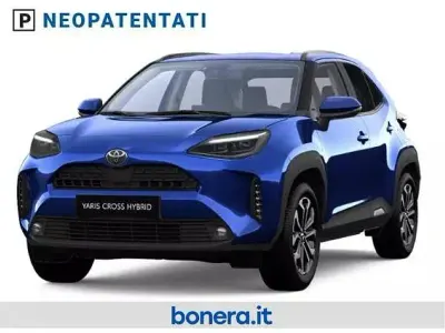 Nuova Toyota Yaris Hybrid Trend 2026 Blu Pick-up