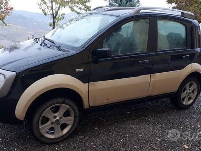 Nero Usata 2006 Fiat Panda 4x4 Cross Utilitaria | 9500 €