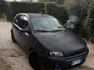 Usata Fiat Punto 60 CV (44 kW) 2001 Blu Utilitaria
